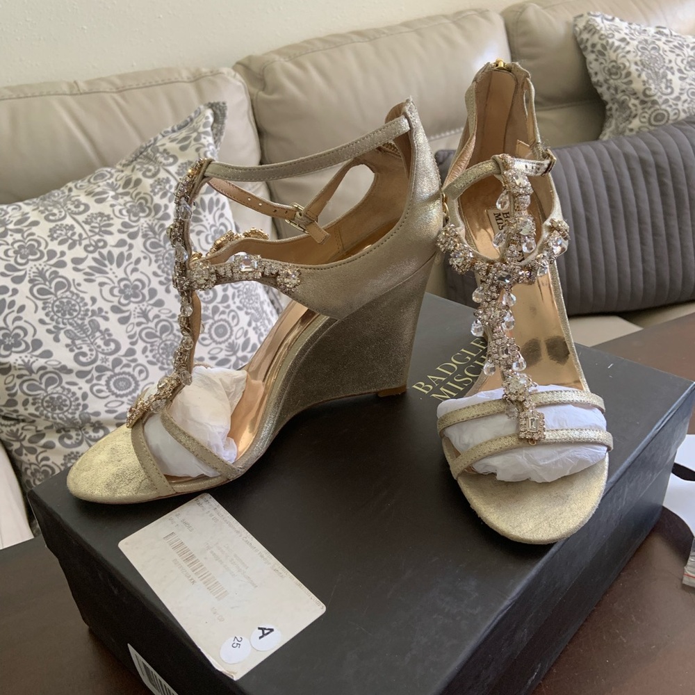 Badgley Mischka Glittering Gold Wedges